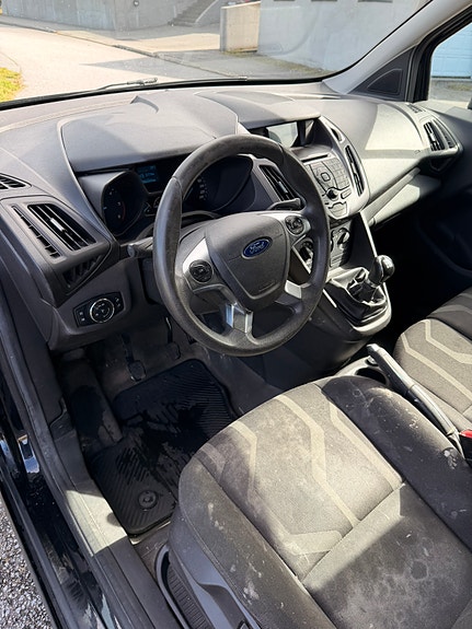 Ford Transit Connect 26 of 30