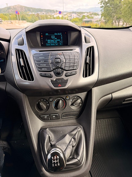 Ford Transit Connect 14 of 30