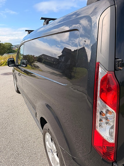 Ford Transit Connect 10 of 30