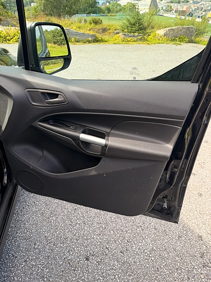 Ford Transit Connect 28 of 30