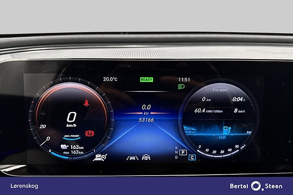 Mercedes-Benz EQC400 17 of 28