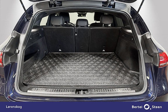 Mercedes-Benz EQC400 25 of 28
