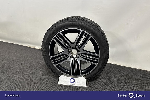 Mercedes-Benz EQC400 28 of 28