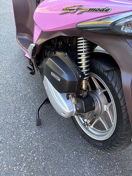 Honda SH 125i mode 3 of 30