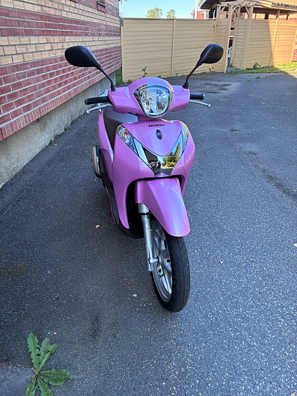 Honda SH 125i mode 9 of 30
