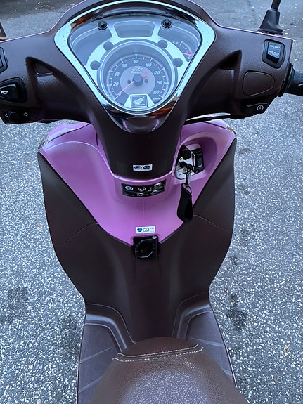 Honda SH 125i mode 13 of 30