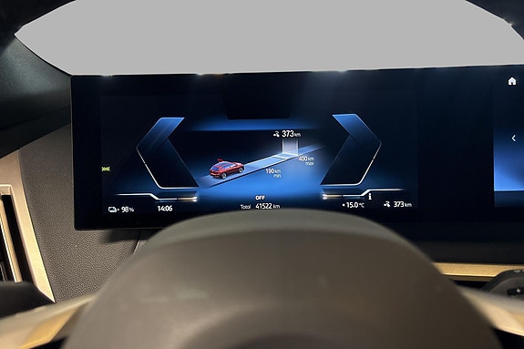 BMW iX 7 of 15