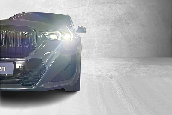 BMW iX1 18 of 19