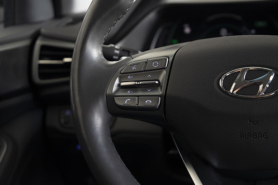 Hyundai IONIQ 13 of 27