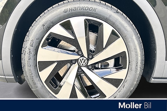 Volkswagen ID.4 8 of 21