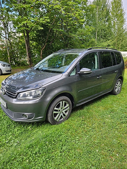 Volkswagen Touran 5 of 10