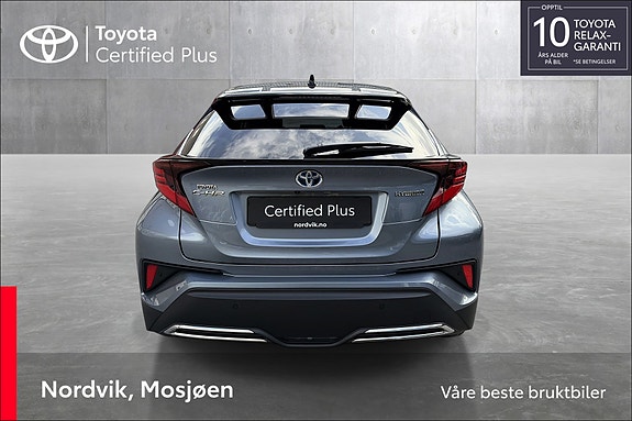 Toyota C-HR 8 of 24