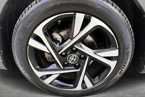 Toyota C-HR 24 of 24