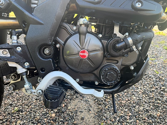 Aprilia SX 125 Super Motard 9 of 12