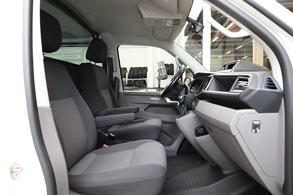 Volkswagen Transporter 17 of 30