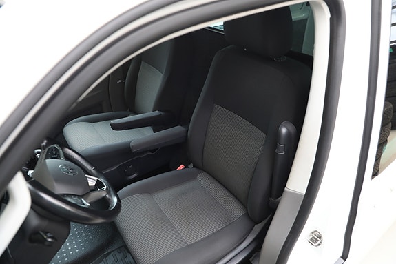 Volkswagen Transporter 21 of 30