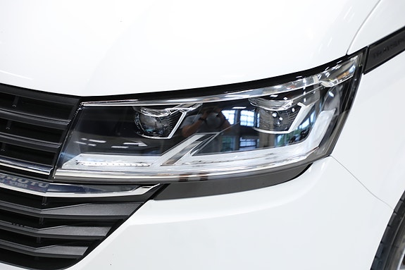 Volkswagen Transporter 11 of 30