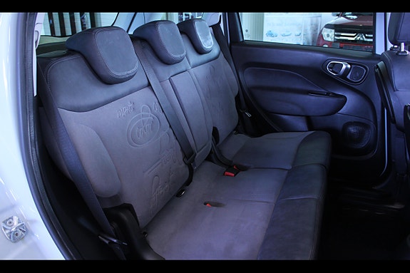 Fiat 500L 14 of 15