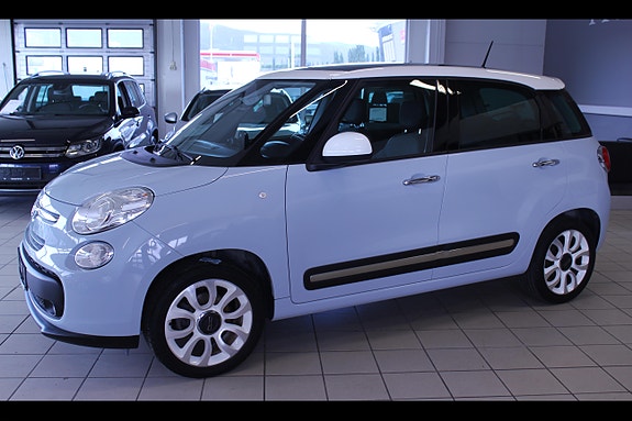 Fiat 500L 4 of 15