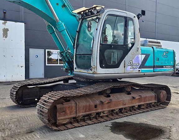 Kobelco SK250NLC-6, 2002 mod, Mitsubishi motor, Sentralsmøring, S70-Feste, opplegg til rototilt 10 of 30