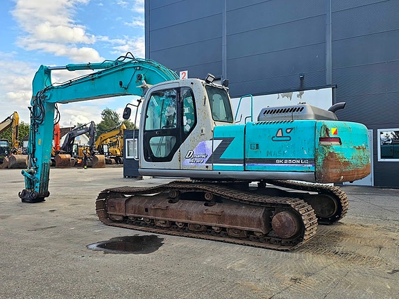 Kobelco SK250NLC-6, 2002 mod, Mitsubishi motor, Sentralsmøring, S70-Feste, opplegg til rototilt 4 of 30