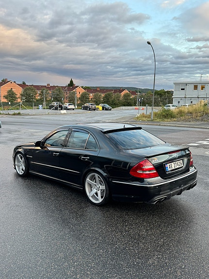 Mercedes-Benz E55 5 of 30