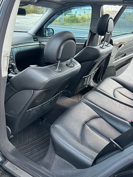 Mercedes-Benz E55 13 of 30