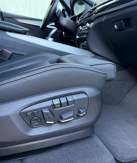 BMW X5 13 of 20