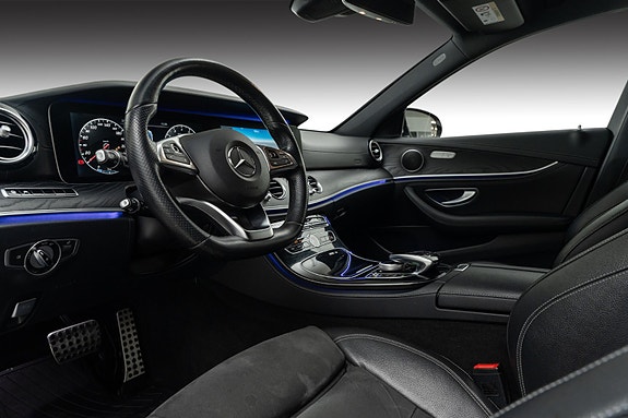 Mercedes-Benz E200 21 of 30