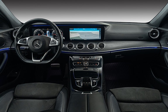 Mercedes-Benz E200 24 of 30