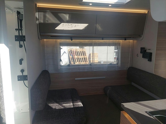 Dethleffs Nomad 490 EST 11 of 30