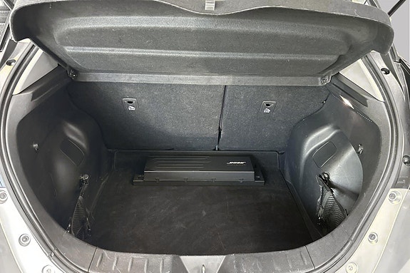 Nissan Leaf 5 of 30