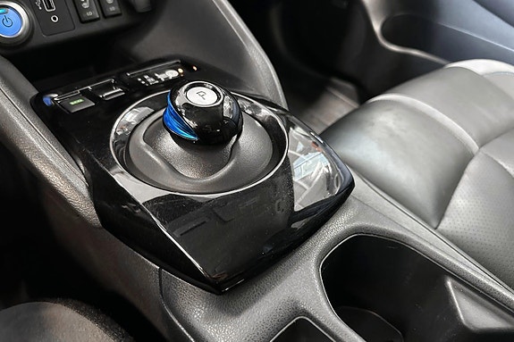 Nissan Leaf 14 of 30