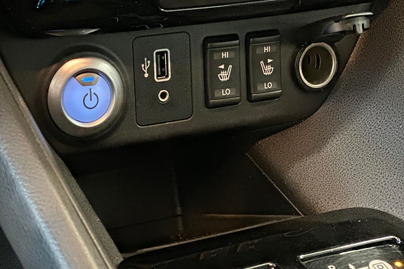Nissan Leaf 29 of 30