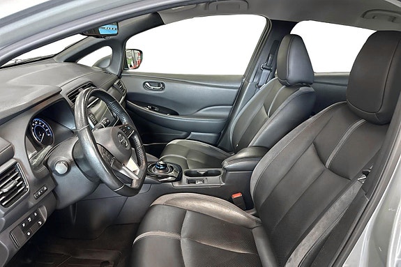 Nissan Leaf 8 of 30