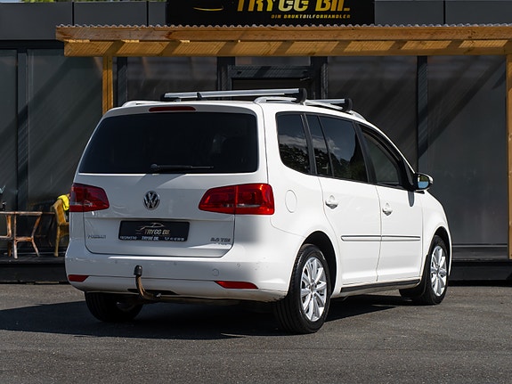 Volkswagen Touran 7 of 30