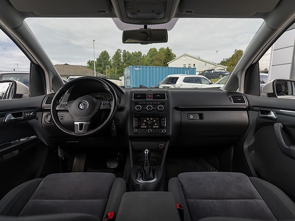 Volkswagen Touran 24 of 30