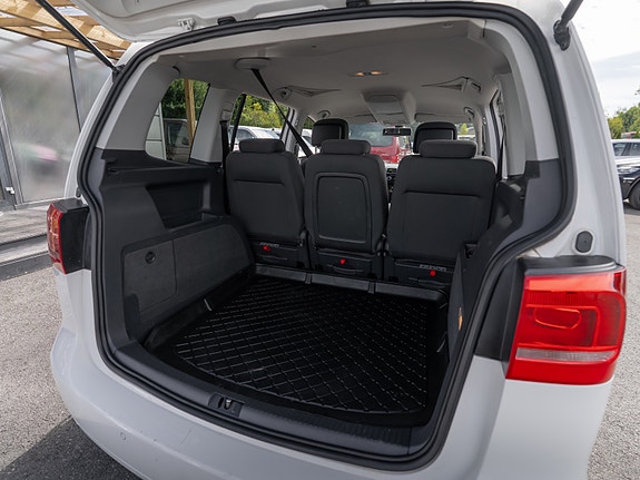 Volkswagen Touran 17 of 30