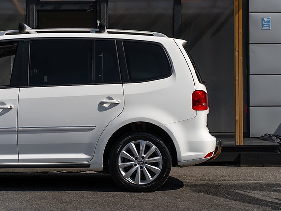 Volkswagen Touran 12 of 30