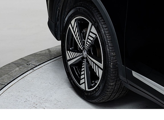 MG ZS EV 10 of 29
