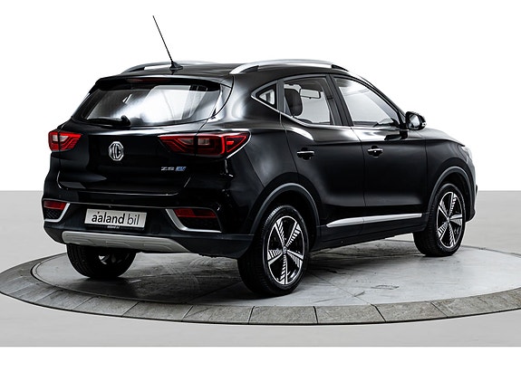 MG ZS EV 9 of 29