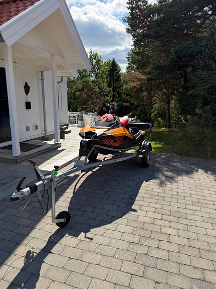 SeaDoo Spark Trixx 3UP 2018 | Kun 45t | 1 eier | Inkl. Henger 2 of 10