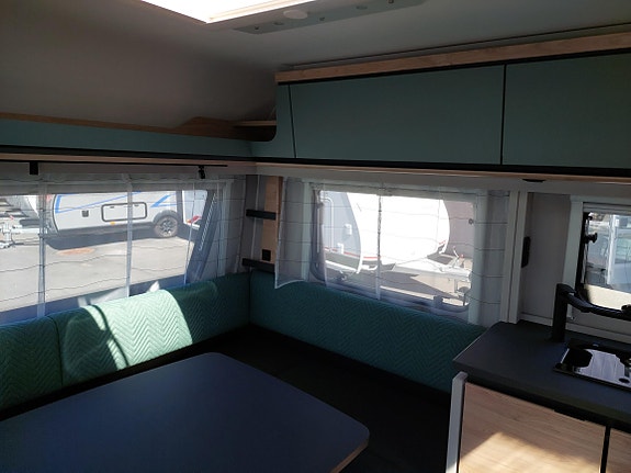 Dethleffs Camper 730 FKR SNOW 12 of 30