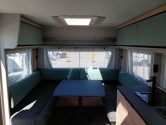 Dethleffs Camper 730 FKR SNOW 11 of 30