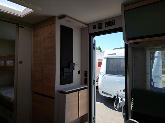 Dethleffs Camper 730 FKR SNOW 13 of 30