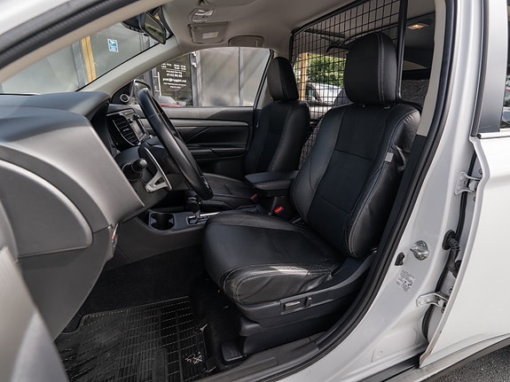 Mitsubishi Outlander 21 of 30