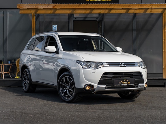 Mitsubishi Outlander 3 of 30