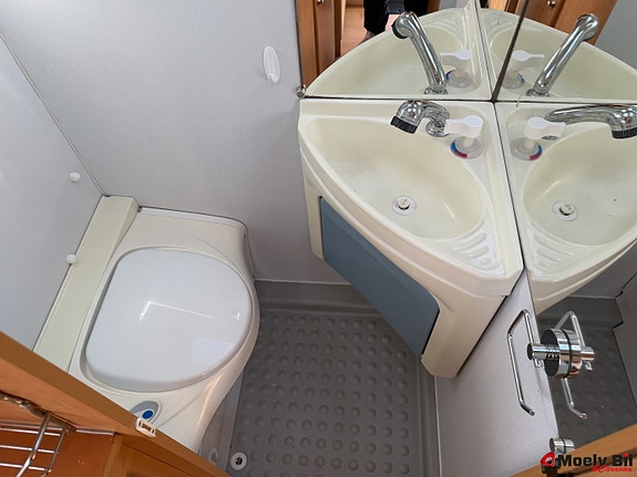 Caravelair AMBIANCE 400-TRUMA-VELHOLDT-FLOTT KJØREVOGN++ 16 of 23