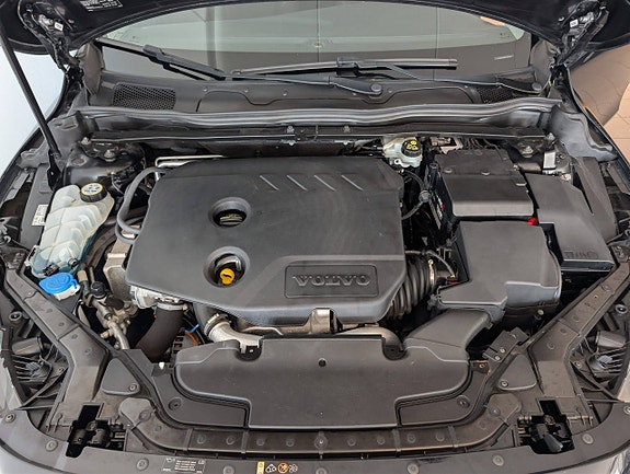 Volvo V40 Cross Country 12 of 20