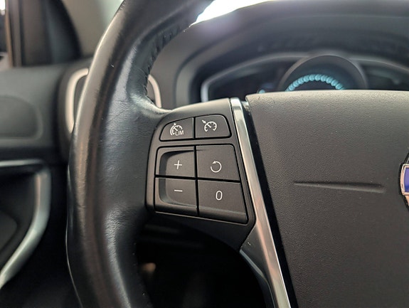 Volvo V40 Cross Country 17 of 20